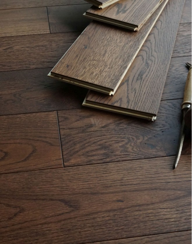 5" Brushed & Smoked Oak EC54