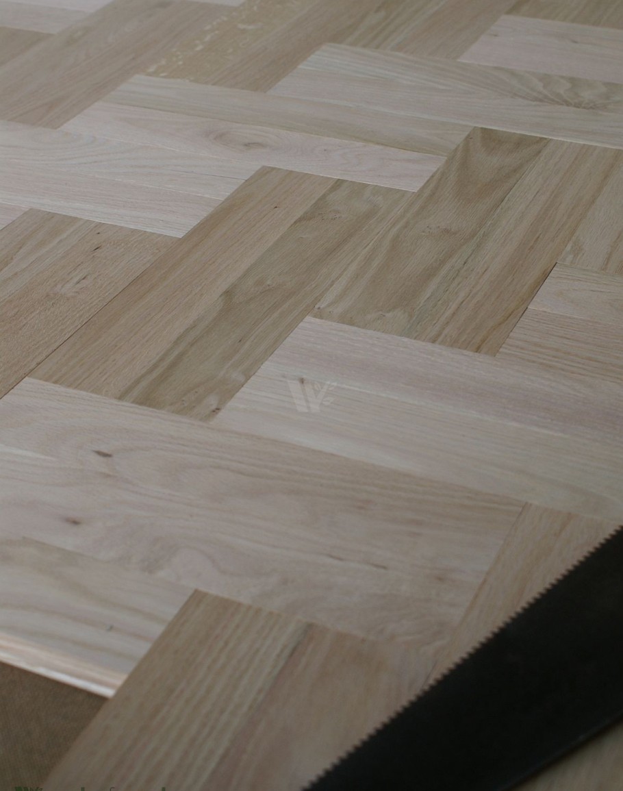 Red Oak Wood 12" Parquet Classique Prime Grade Herringbone Flooring HD17 