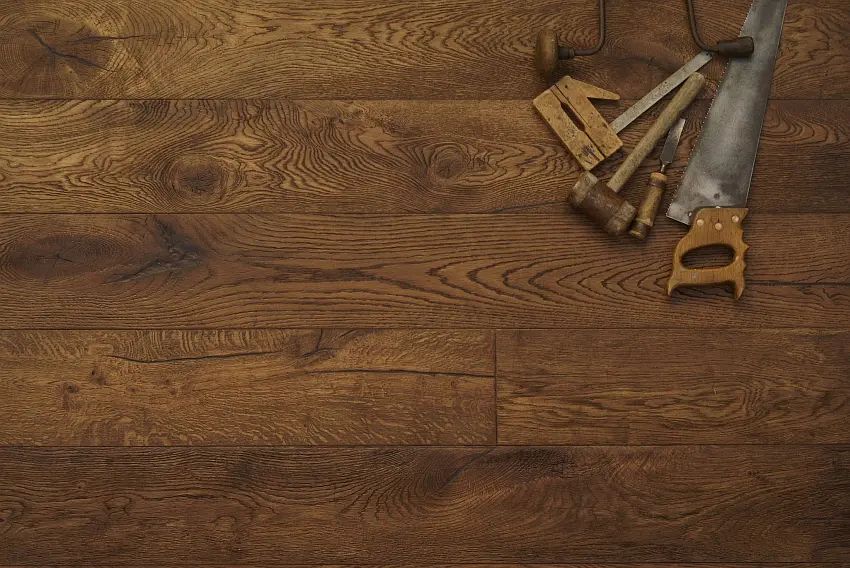 antique looking oak flooring